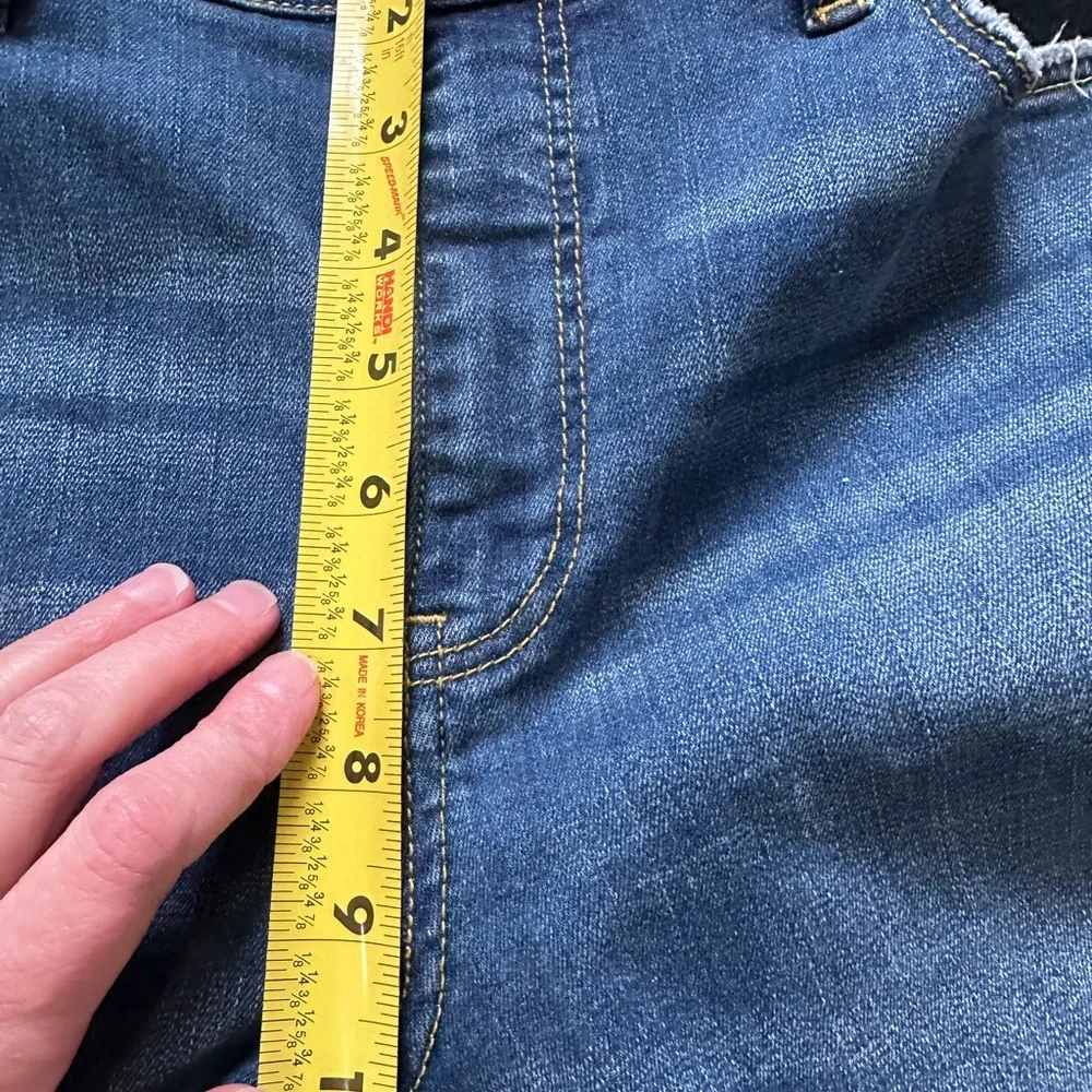 Pilcro by Anthropologie Slim Straight-Leg Jeans - Picture 9 of 10